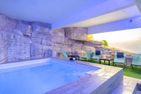 Sowell Residence New Chastillon - ISOLA