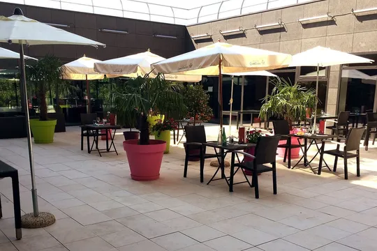 Residhome Suites Paris Senart - LIEUSAINT