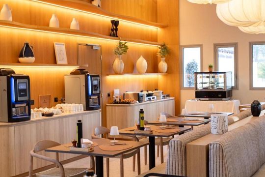 Golden Tulip Avignon Le Paradou - AVIGNON