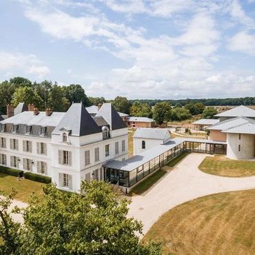 Domusvi Le Château de Montjay - BOMBON