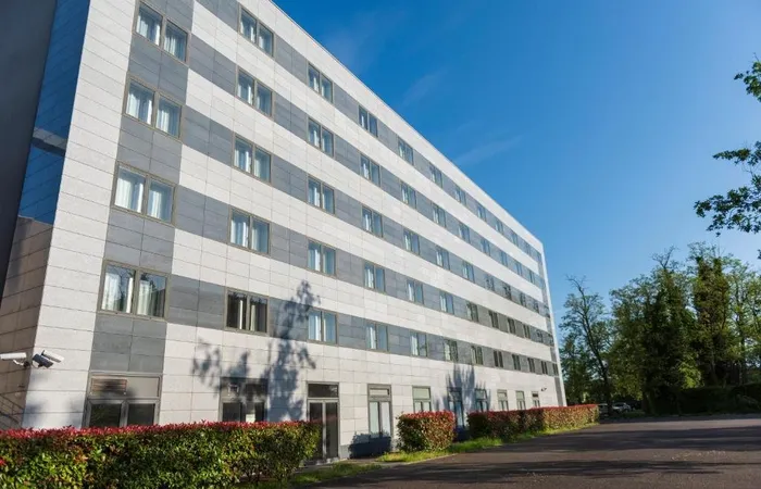 Cerise Bordeaux Mérignac Aéroport - MERIGNAC