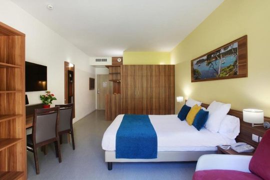 Suite Home-Aix en Provence Bouc Bel Air - BOUC BEL AIR