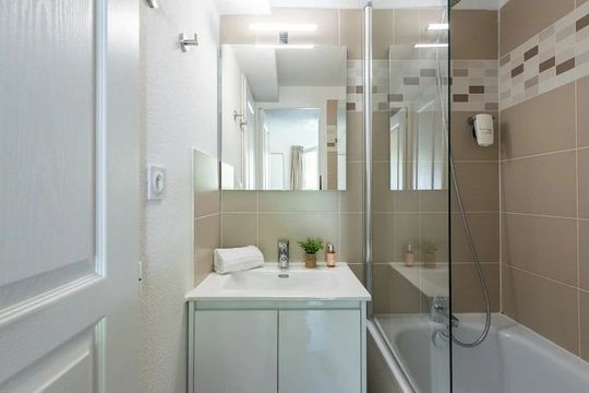 Zenitude Comfort Aparthotel Mandelieu - MANDELIEU LA NAPOULE