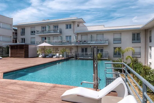 Comfort Suites Antibes Le Maestria - ANTIBES