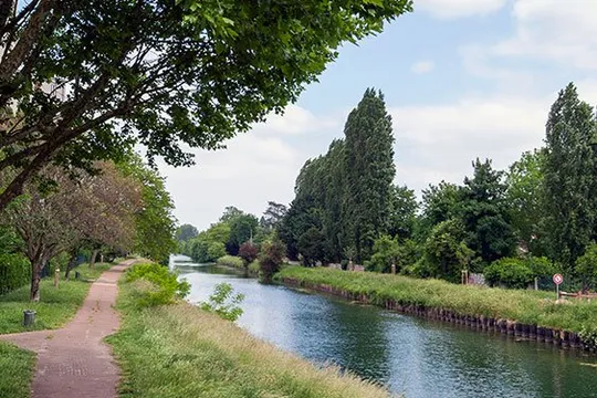 Les Activiales Les Berges du Canal - CHELLES