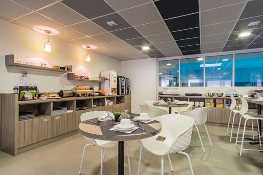 Nemea Quai Victor Tours Centre - TOURS