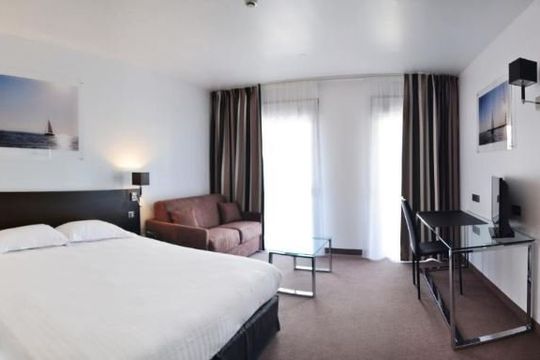 Golden Tulip Pornic Suites - PORNIC