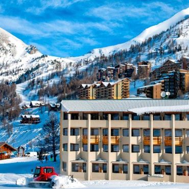 Sowell Residence New Chastillon - ISOLA