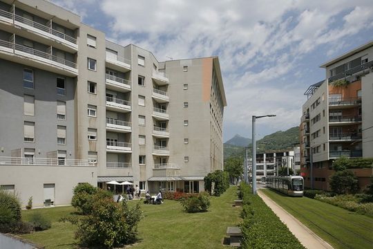 Les Estudines Marie Curie - GRENOBLE