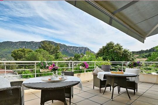 Domusvi Les Terrasses du Revest - LE REVEST LES EAUX