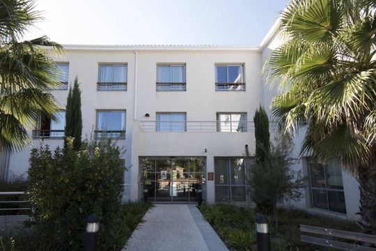 Domusvi Les Jardins du Revest - LE REVEST LES EAUX