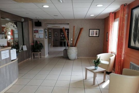 Emeis Residence Diamantine - CHATEAUNEUF GRASSE