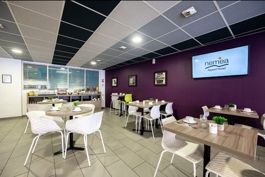 Nemea Quai Victor Tours Centre - TOURS