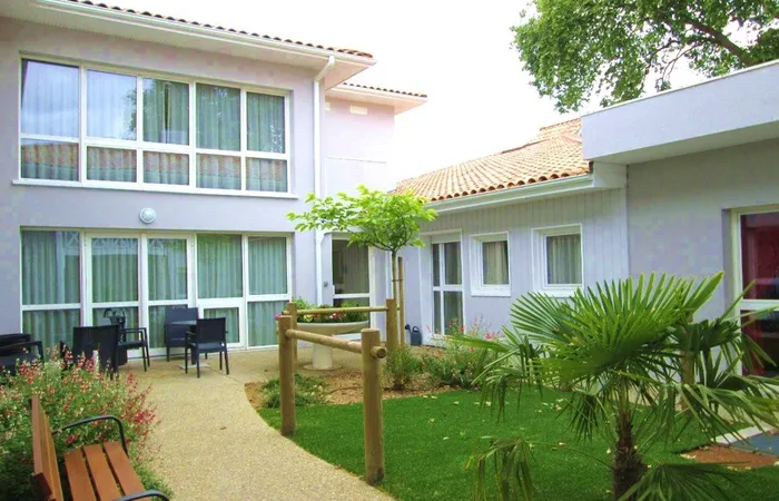 Emeis Les Chardons Bleus - MERIGNAC