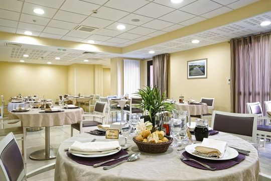 Emeis Résidence du Port - SAINT DENIS DE L'HOTEL