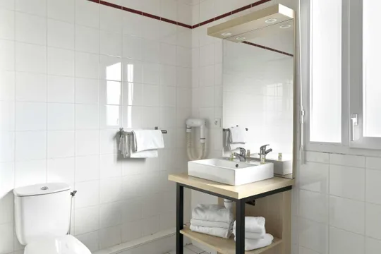 Comfort Aparthotel Versailles St Cyr - SAINT CYR L'ECOLE