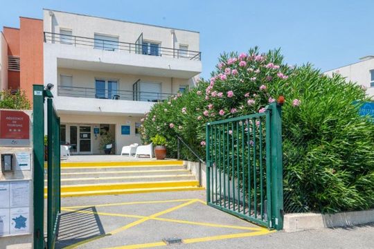 Comfort Aparthotel Cannes Mandelieu - MANDELIEU LA NAPOULE
