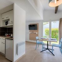 Zenitude Comfort Aparthotel Mandelieu - MANDELIEU LA NAPOULE