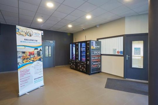 Étudiante Nemea Villeneuve Pont de Bois - VILLENEUVE D'ASCQ