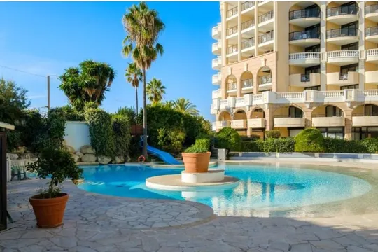 Residhotel Villa Maupassant - CANNES