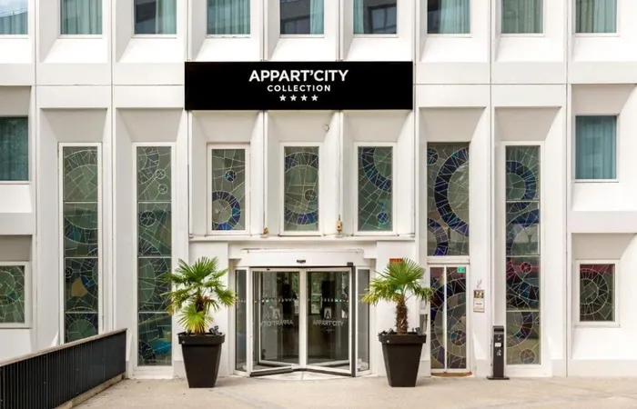 Appart'City Collection Paris Vélizy - VELIZY VILLACOUBLAY