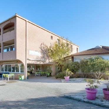 Colisée Les Jardins de Valtrède - CHATEAUNEUF LES MARTIGUES