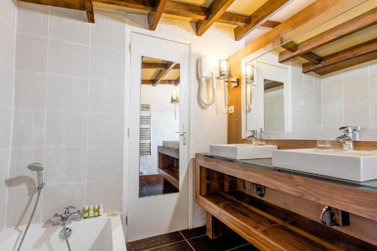 Madame Vacances Hotel Ibiza - LES DEUX ALPES