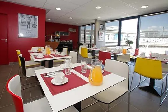 Odalys Campus Paris Rueil - RUEIL MALMAISON