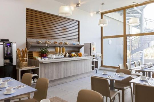 Neho Suites Porte de Geneve - ANNEMASSE