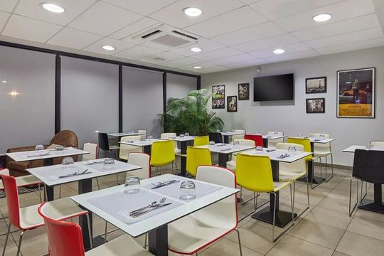 Odalys Campus Paris Rueil - RUEIL MALMAISON