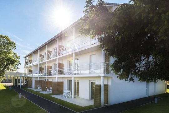 CAP WEST "Carquefou Belle Etoile 2'' - CARQUEFOU