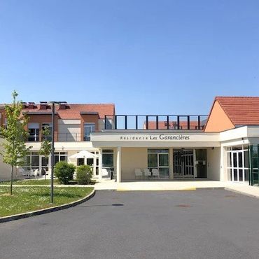 Emeis Residence Les Garancières - LEUDEVILLE