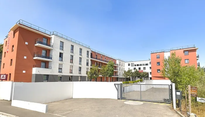 Comfort Aparthotel Versailles Saint-Cyr - SAINT CYR L'ECOLE