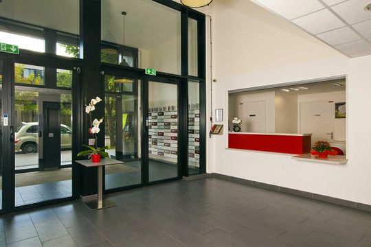 Les Estudines Sarah Bernhardt, - ASNIERES SUR SEINE