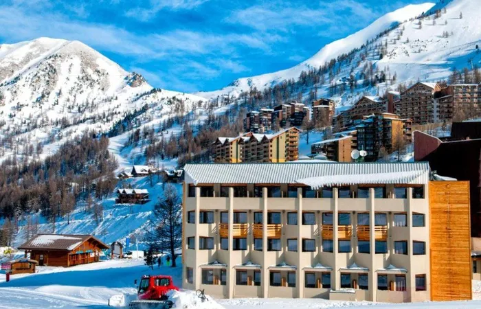 Sowell Residence New Chastillon - ISOLA