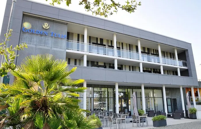 Golden Tulip Pornic Suites - PORNIC