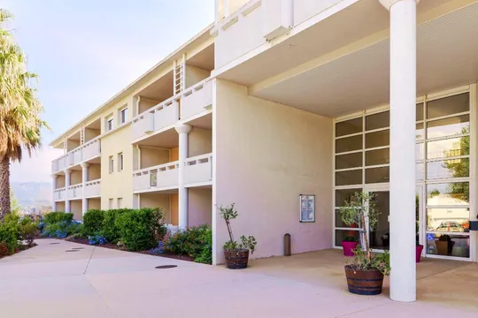 Comfort Aparthotel Six-Fours - SIX FOURS LES PLAGES