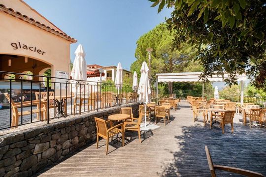 Pierre & Vacances Village Le Rouret - GROSPIERRES