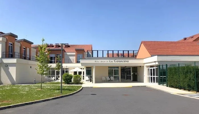 Emeis Les Garancières - LEUDEVILLE