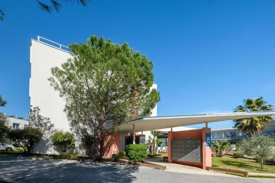 Zenitude Residence Le Maestria - ANTIBES