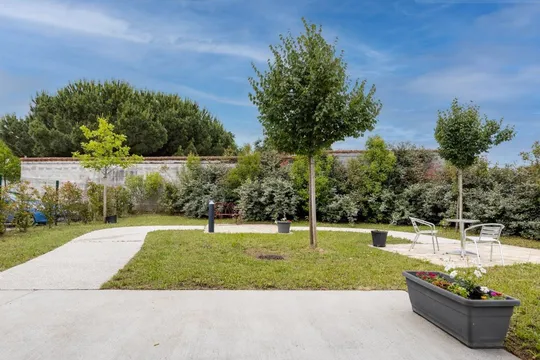 Domusvi Le Parc Des Oliviers - PAREMPUYRE