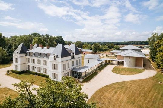 Domusvi Le Château de Montjay - BOMBON