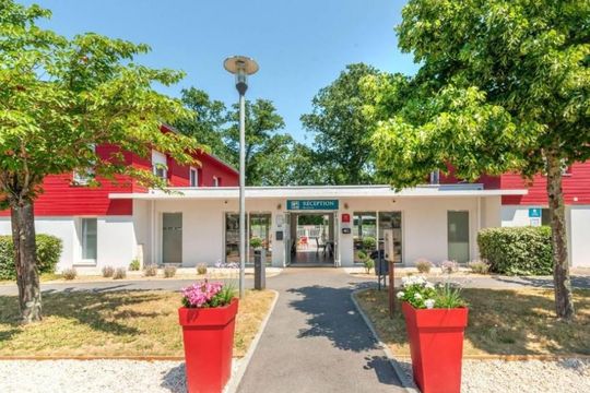 Comfort Aparthotel Nantes La Beaujoire - NANTES