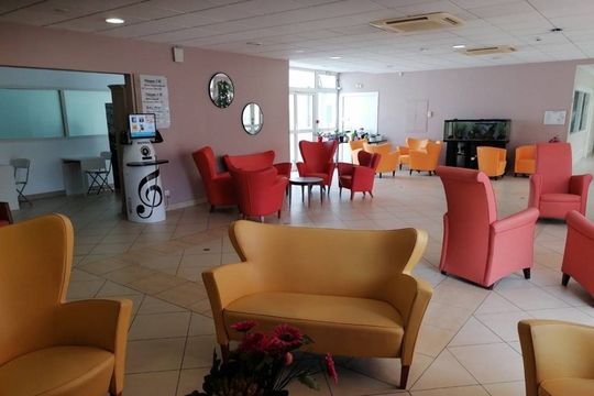 Emeis Residence Diamantine - CHATEAUNEUF GRASSE