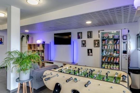 STUDENTLY - Les Arlézines - CARQUEFOU