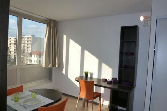 Cosy Home Hermes - VILLEURBANNE