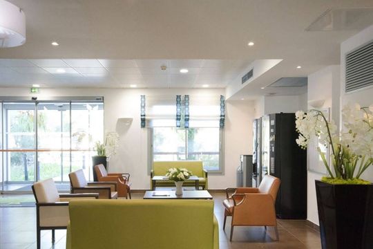 Domusvi Les Jardins du Revest - LE REVEST LES EAUX