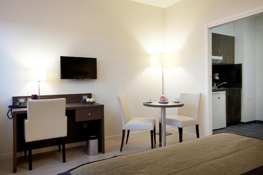 Residhome - Appart Hôtel Reims Centre - REIMS