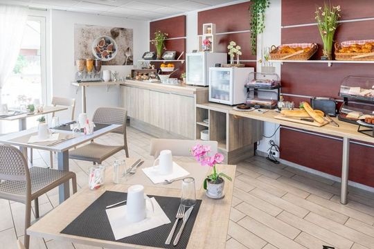 Comfort Aparthotel Canne Mandelieu - MANDELIEU LA NAPOULE