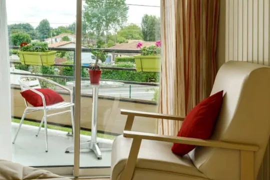 Domusvi Le Parc Des Oliviers - PAREMPUYRE